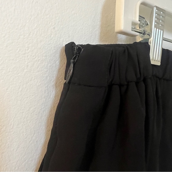 Black mini skirt with BOWS 🖤🎀 Compañía fantastica - size small - Picture 7 of 10